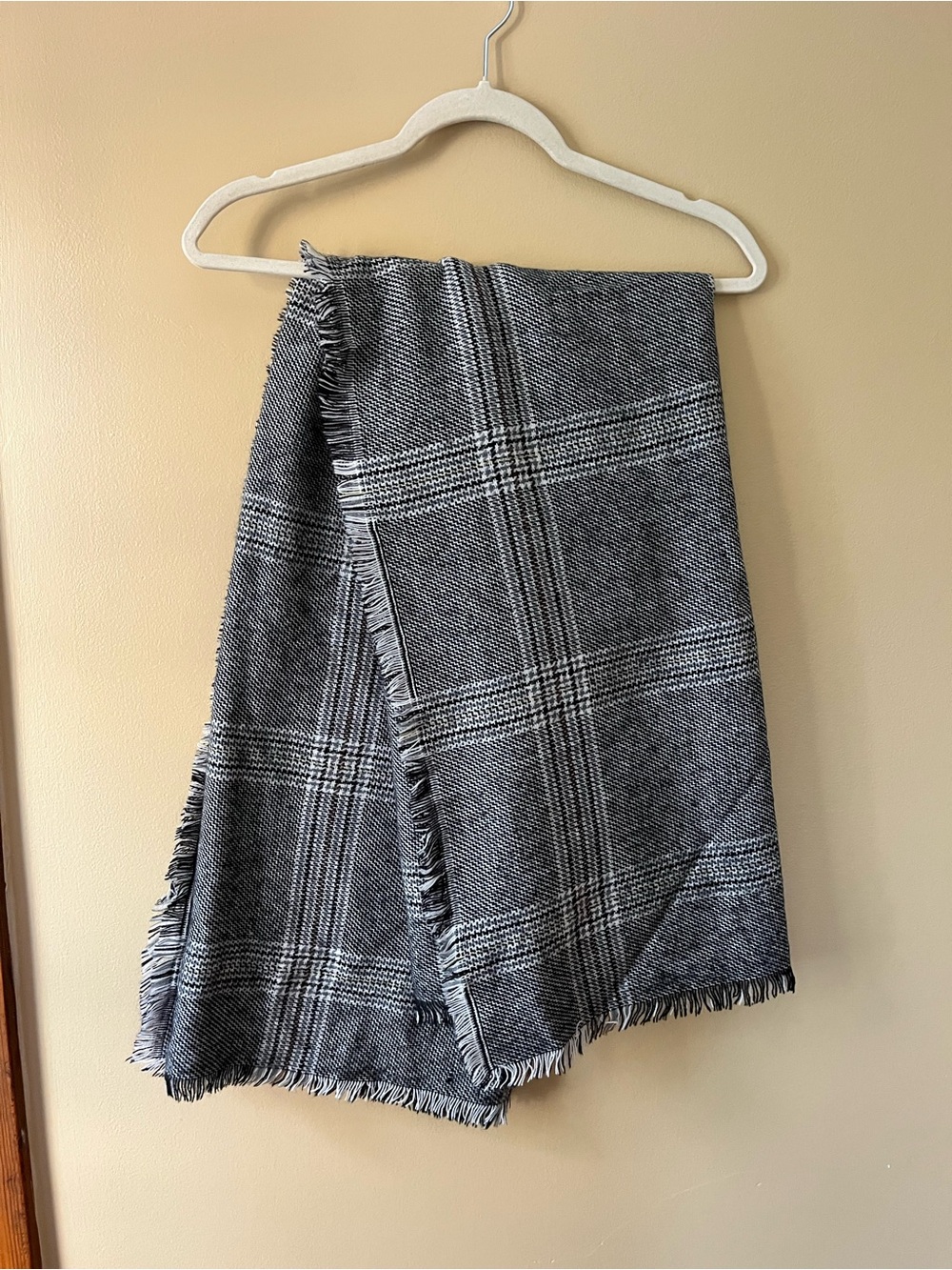 Gray Plaid Fringe Blanket Scarf